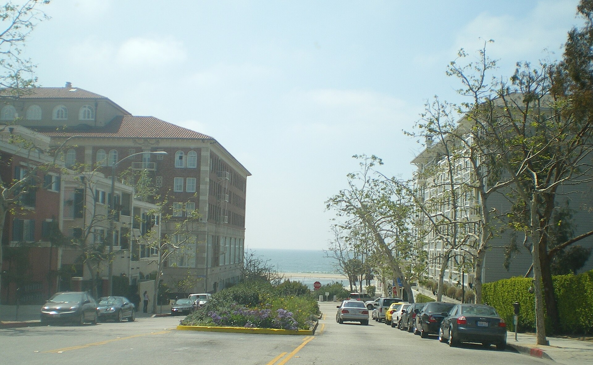 Pico Boulevard in Santa Monica near the coast